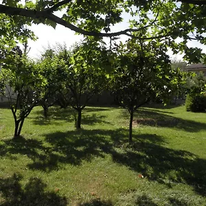 Camping Provence Roulottes, Barbentane